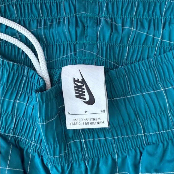 Nike Teal Grid Joggers - Picture 2 of 5